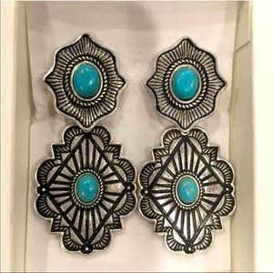 Silver tone|turquoise earrings